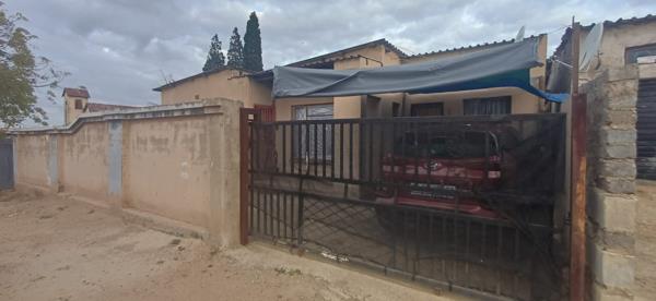 10 Bedroom House
