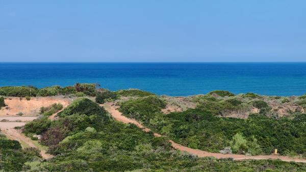 1 443 m² Land