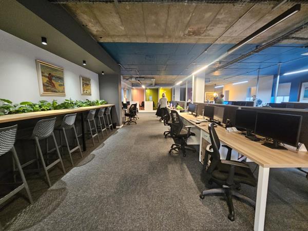 105 m² Commercial space