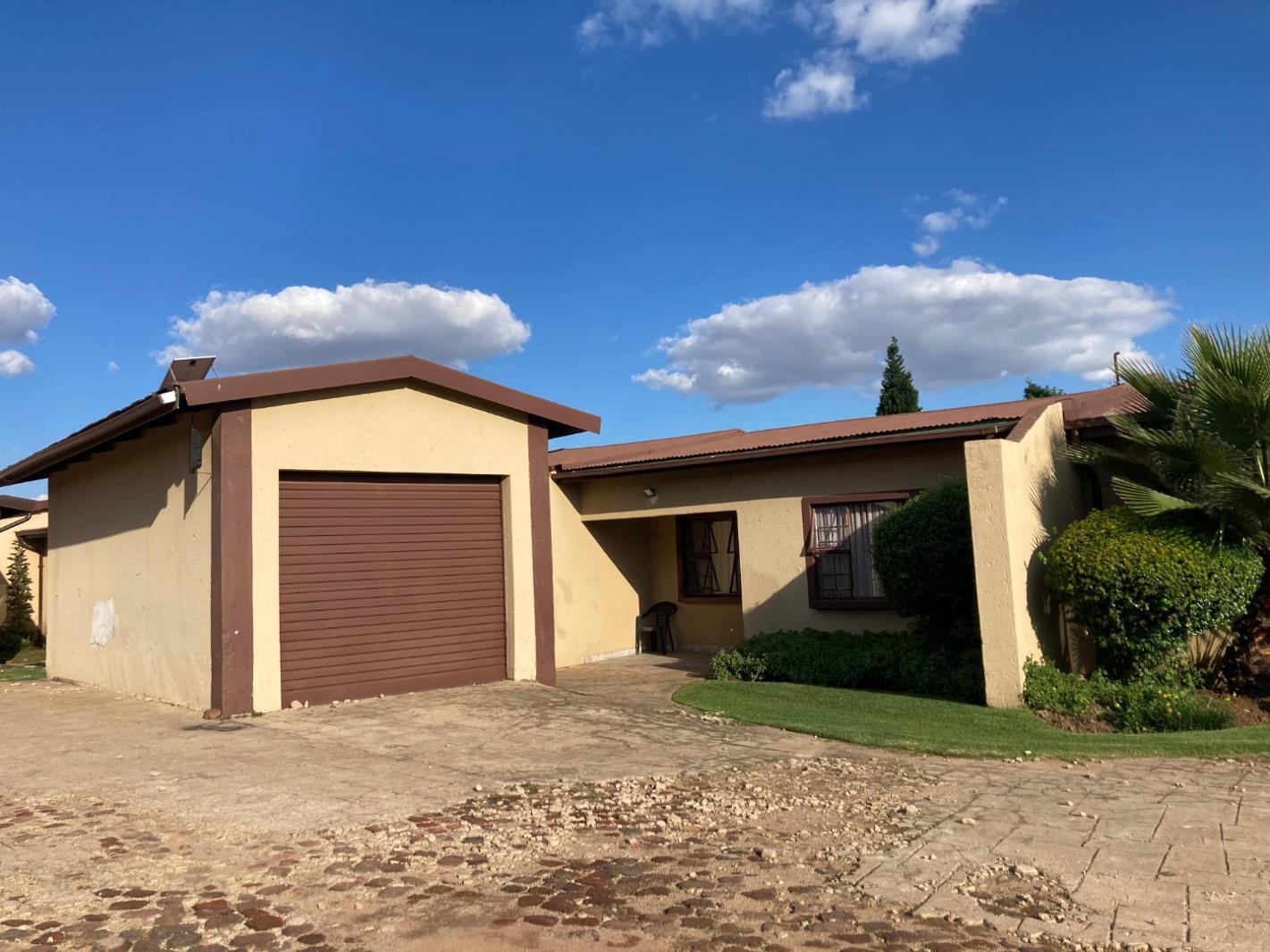 3 Bedroom Townhouse in Liefde en Vrede