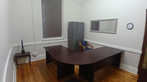 14.2 m² Commercial space