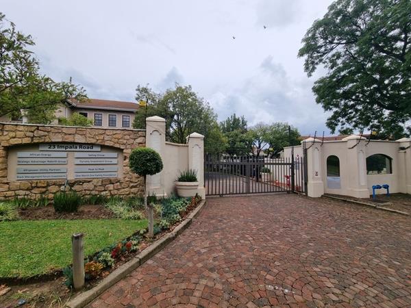 491 m² Office Space
