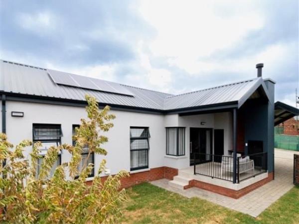 3 Bedroom Townhouse