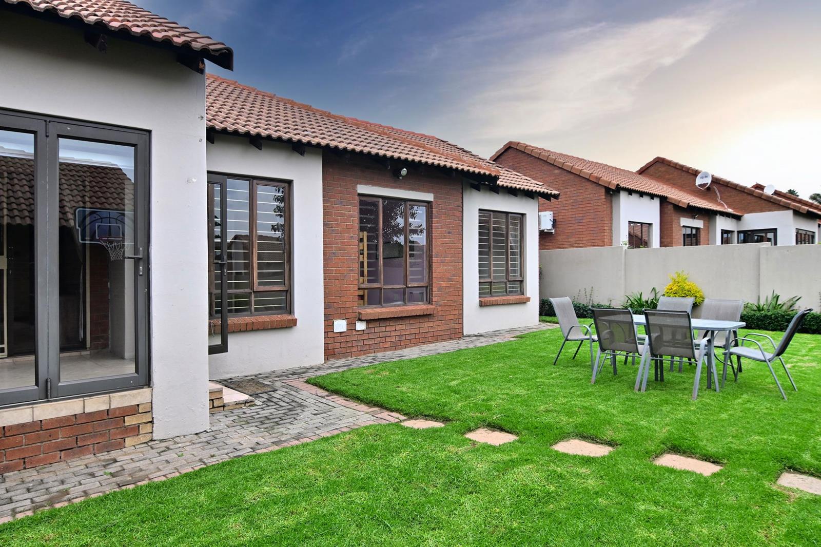 3 Bedroom Cluster in Noordwyk