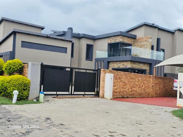 7 Bedroom House