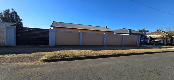 5 Bedroom House
