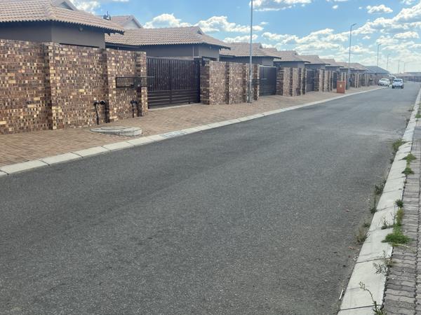 447 m² Land