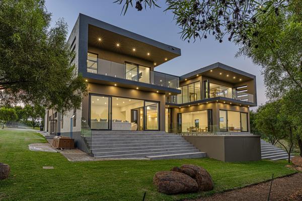 8 Bedroom House