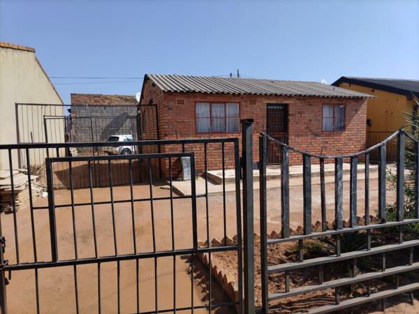 2 Bedroom House