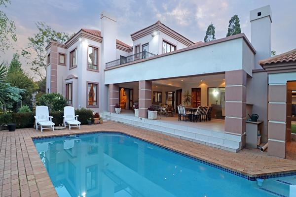6 Bedroom House