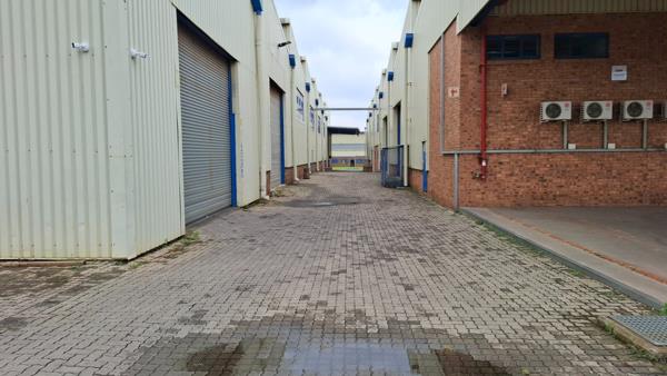 1 972 m² Industrial space