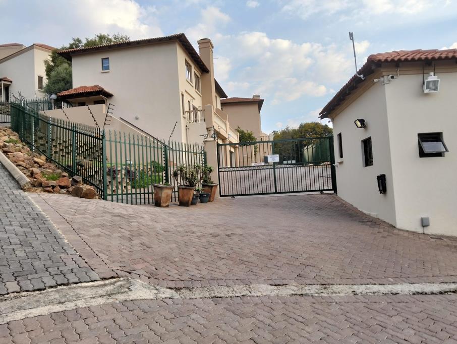 2 Bedroom Duplex