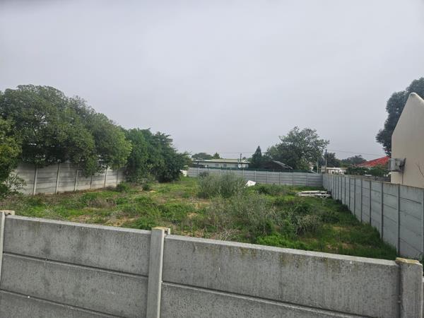543 m² Land
