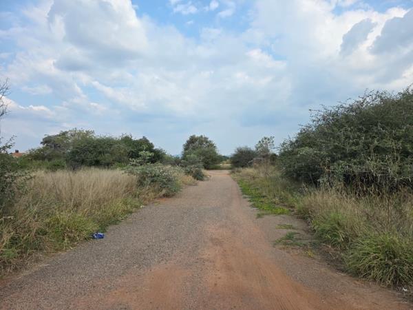 930 m² Land