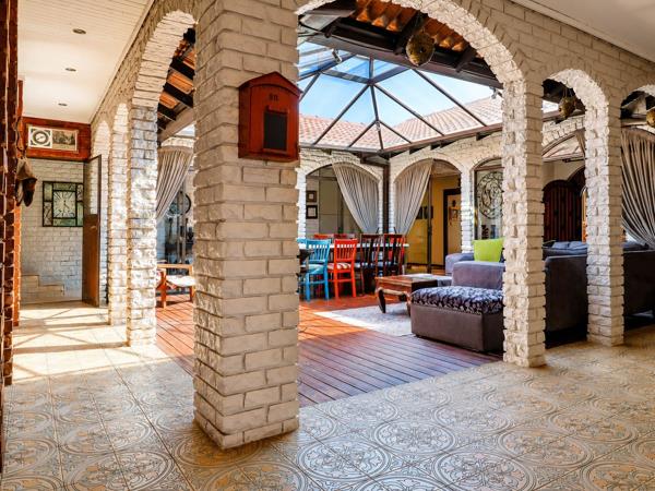 5 Bedroom House