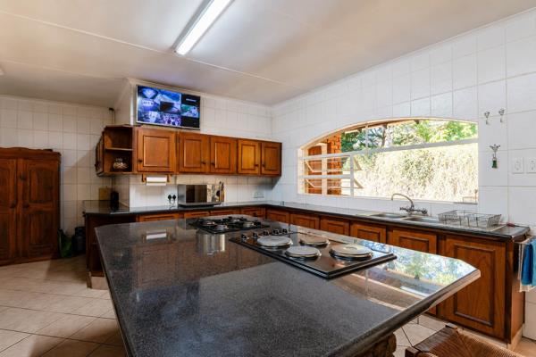 5 Bedroom House