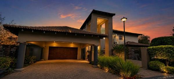 4 Bedroom Townhouse