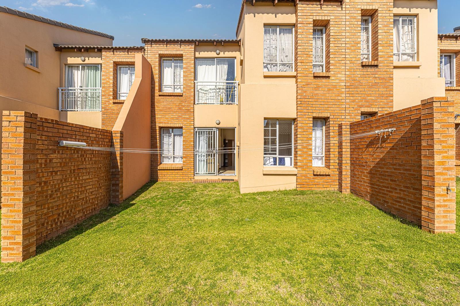2 Bedroom Apartment in Erand Gardens