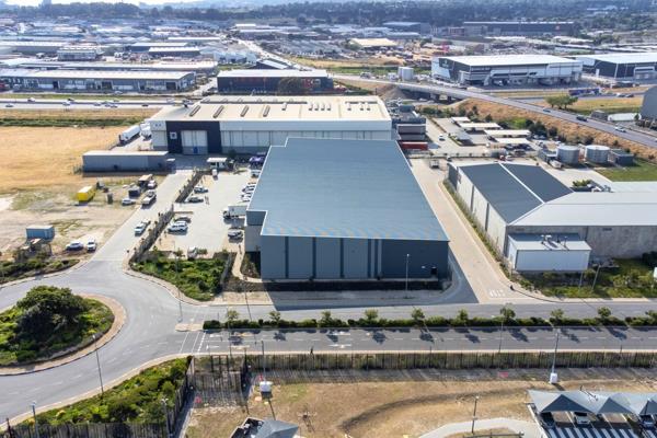 8 000 m² Industrial space