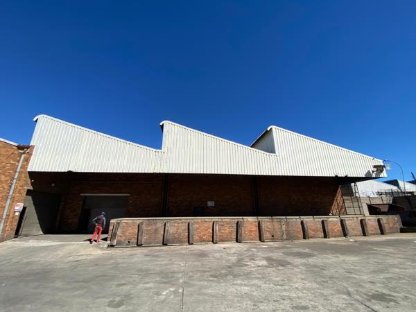 1 900 m² Industrial space