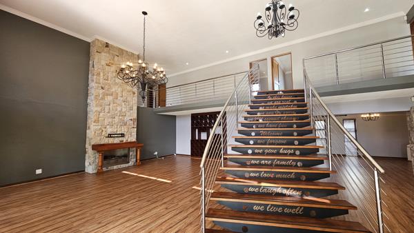 6 Bedroom House