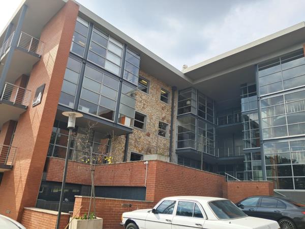 296 m² Office Space