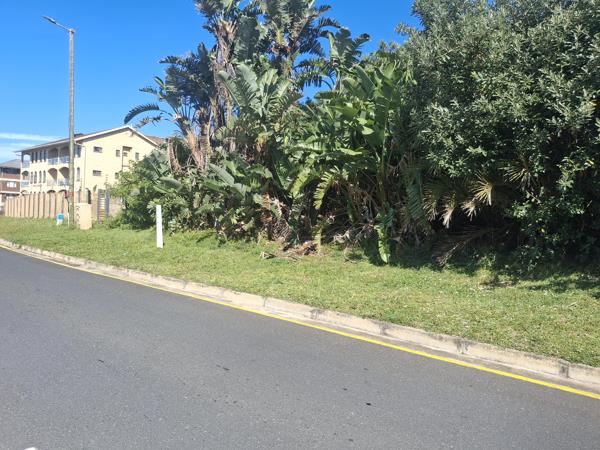 843 m² Land