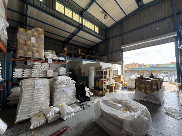 350 m² Industrial space