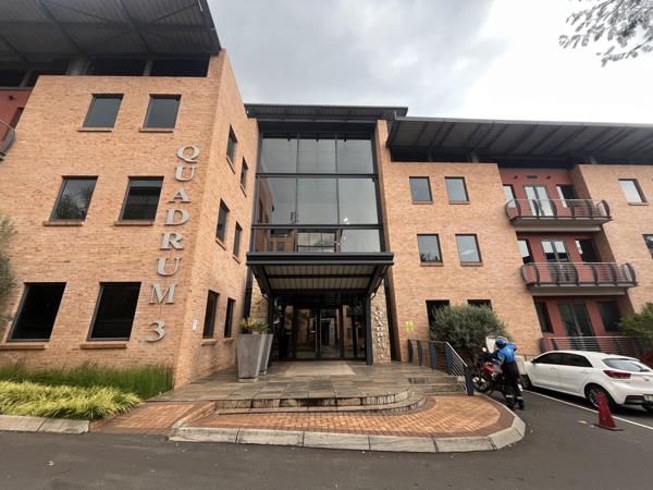 81 m² Commercial space