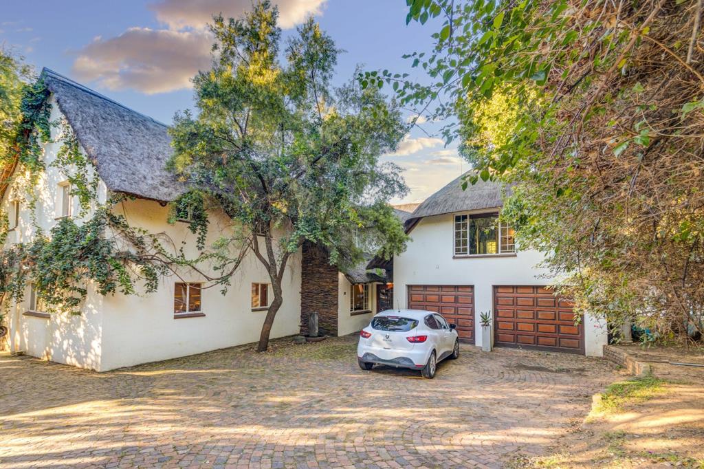 5 Bedroom House