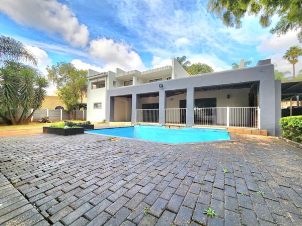 6 Bedroom House