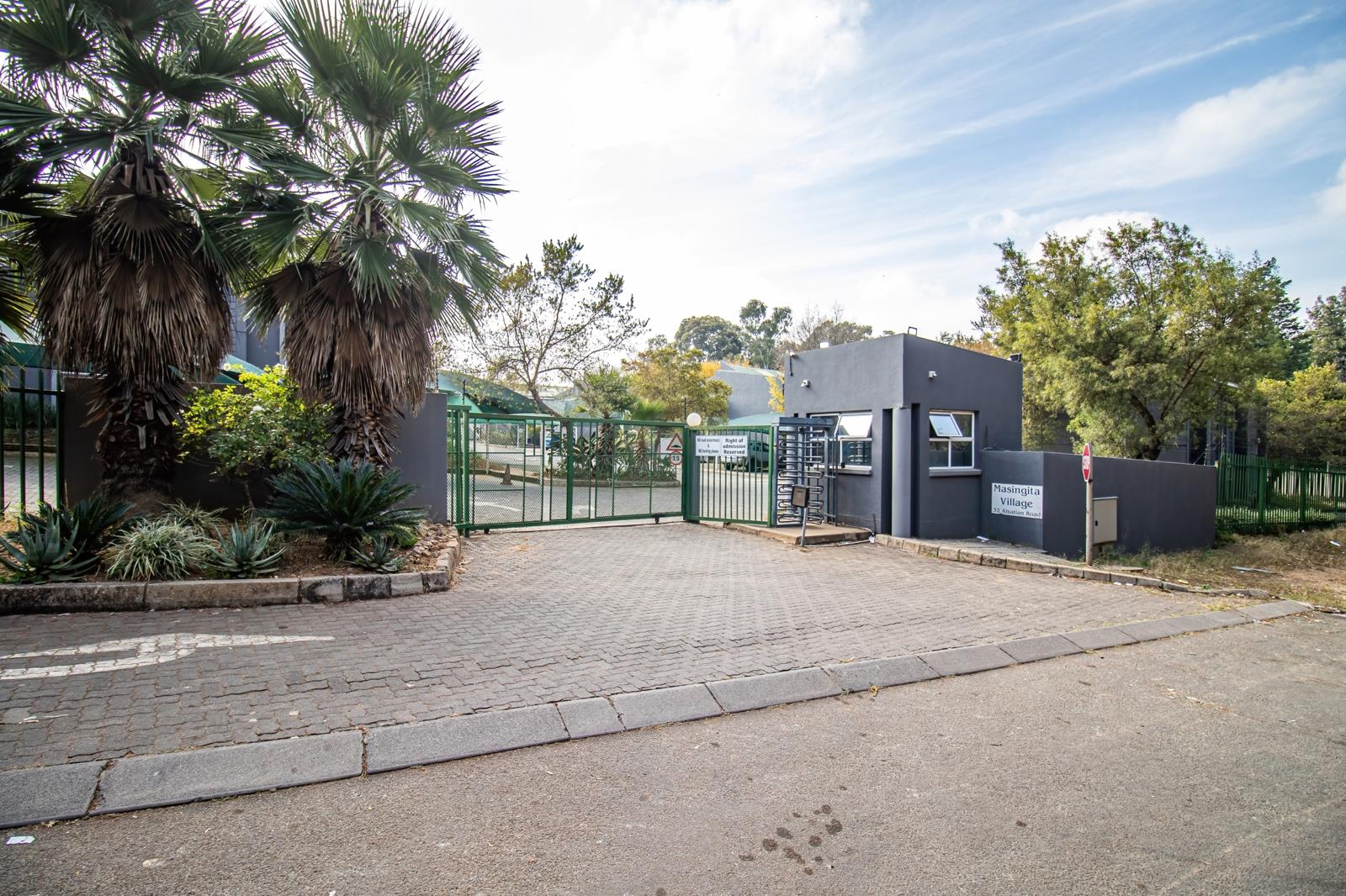 1 Bedroom Apartment in Glen Austin