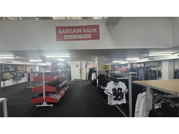 600 m² Retail Space