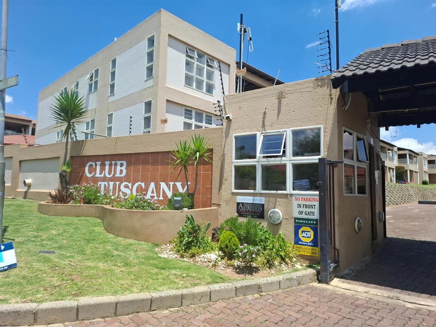 2 Bedroom Townhouse in Mondeor