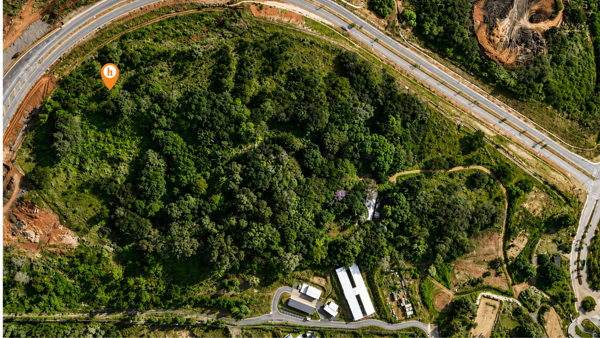 2 448 m² Land