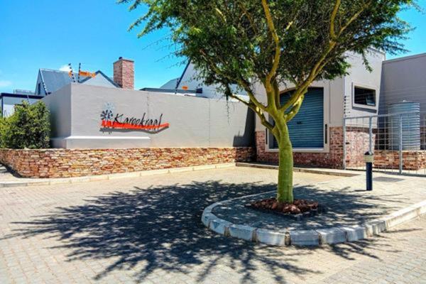 371 m² Land
