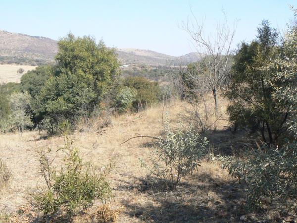 3 287 m² Land