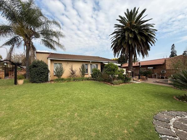 6 Bedroom House