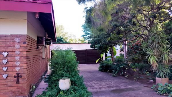 5 Bedroom House