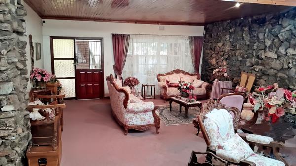 5 Bedroom House
