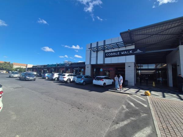 220 m² Retail Space