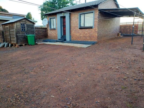 2 Bedroom House
