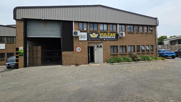 428 m² Industrial space