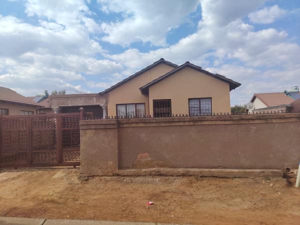 2 Bedroom House