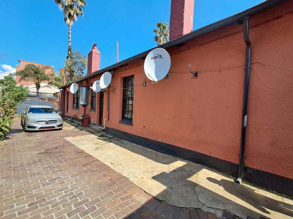 12 Bedroom House