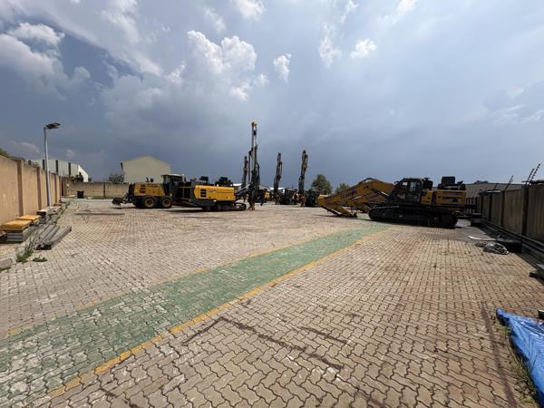 2 424 m² Industrial space