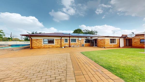 5 Bedroom House