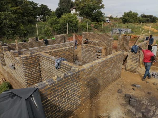 1 057 m² Land