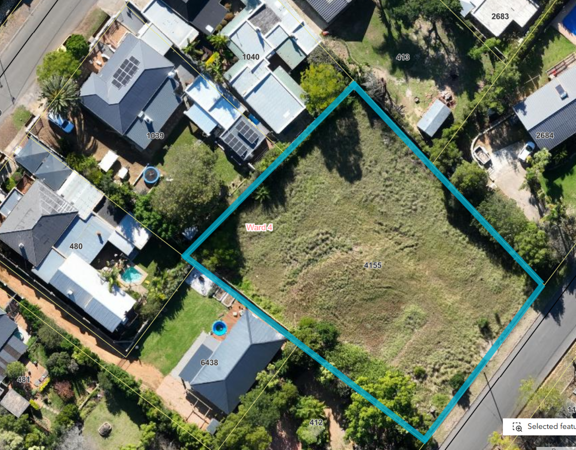 2 140 m² Land