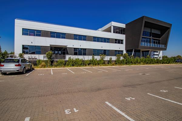 322 m² Commercial space